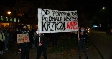 Płoński protest przeciwko ustawie aborcyjnej 27-10.2020 r.